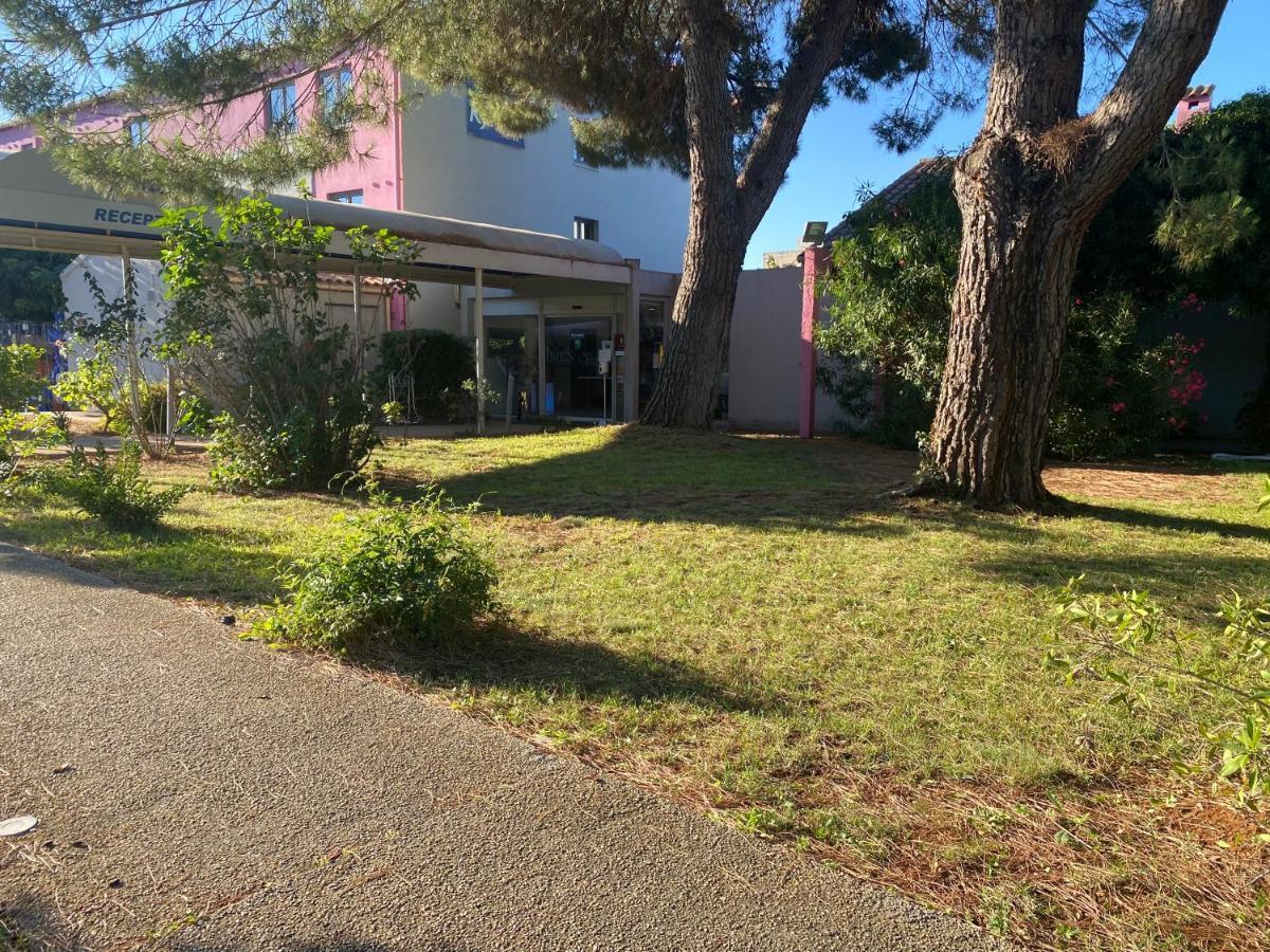 Kyriad Montpellier Aeroport - Parc Expo 모기오 외부 사진